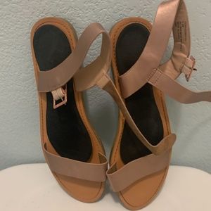 Steve Madden Dina Metallic Rose Gold Sandals